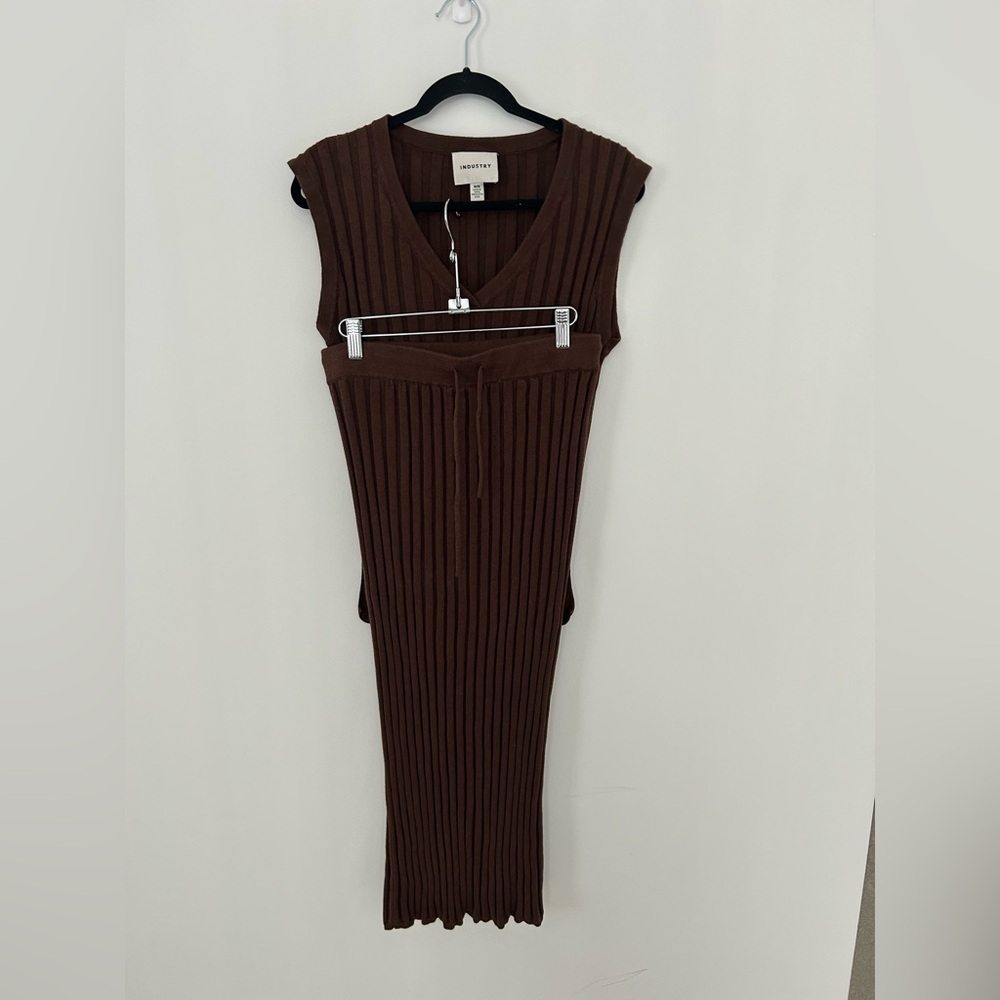 Industry ribbed brown top and skirt set